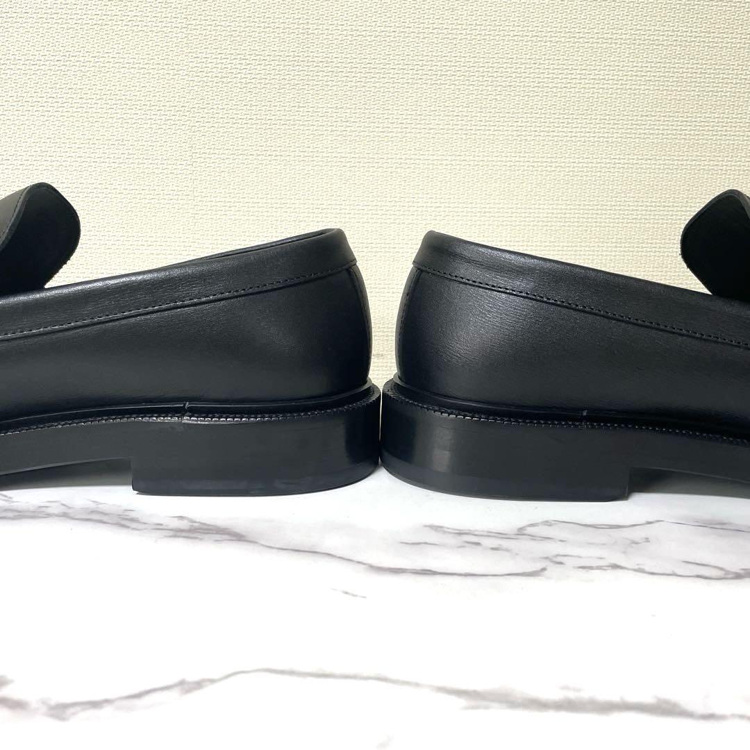 新品　メンズ　VALENTINO 44 ローファー　Vロゴ　ロックスタッズ 黒