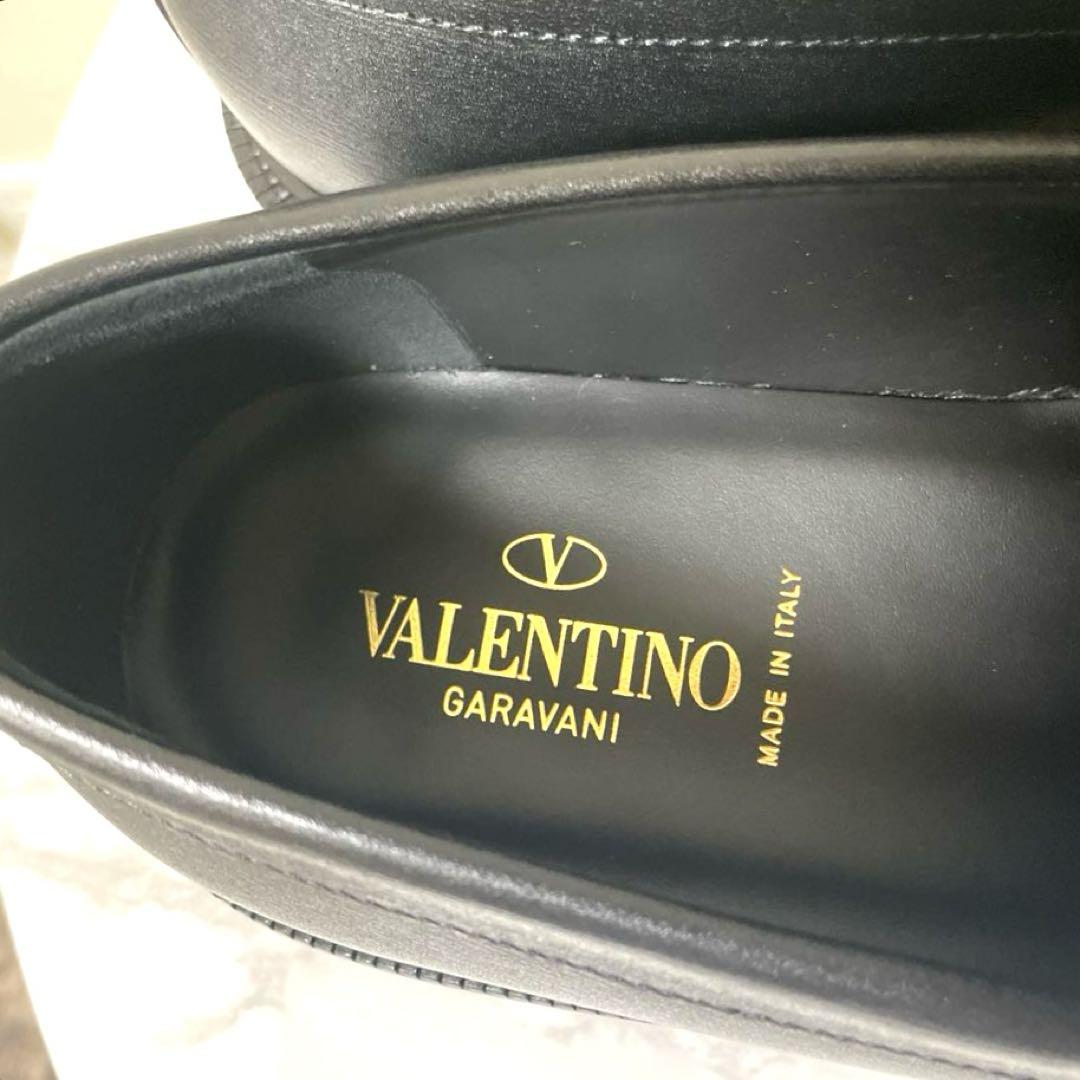 新品　メンズ　VALENTINO 44 ローファー　Vロゴ　ロックスタッズ 黒