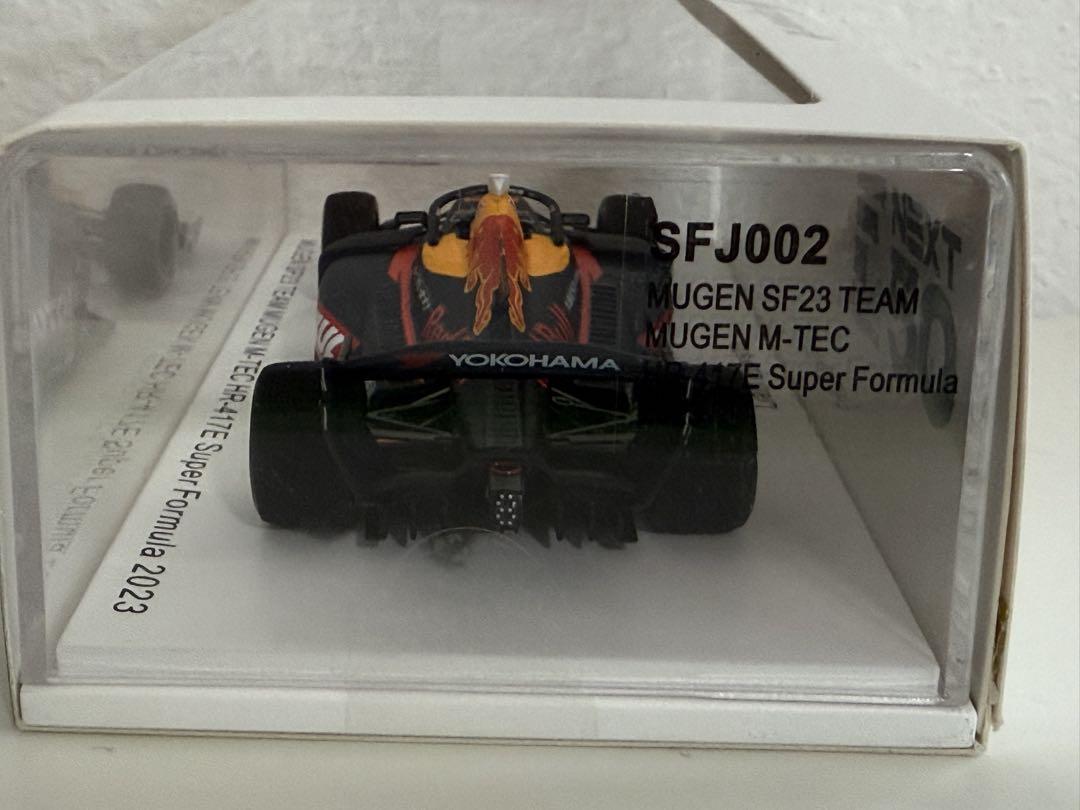 Spark 1/43 レッドブル SF23 #15 ローソン 2023