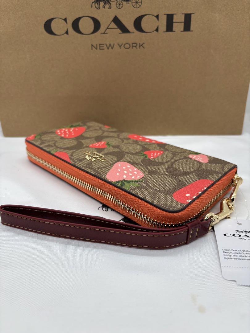 COACH コーチ 長財布 いちご 苺