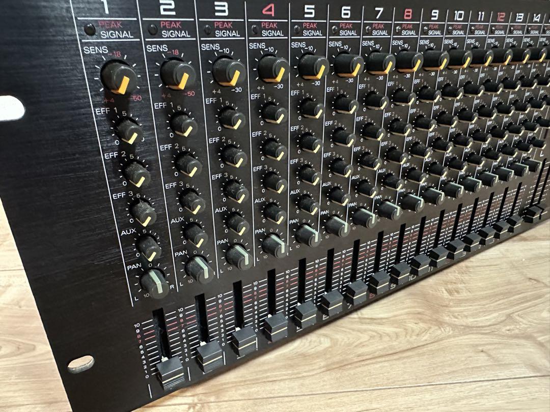 Roland M-160Ⅱ 16ch ラックマウントラインミキサー