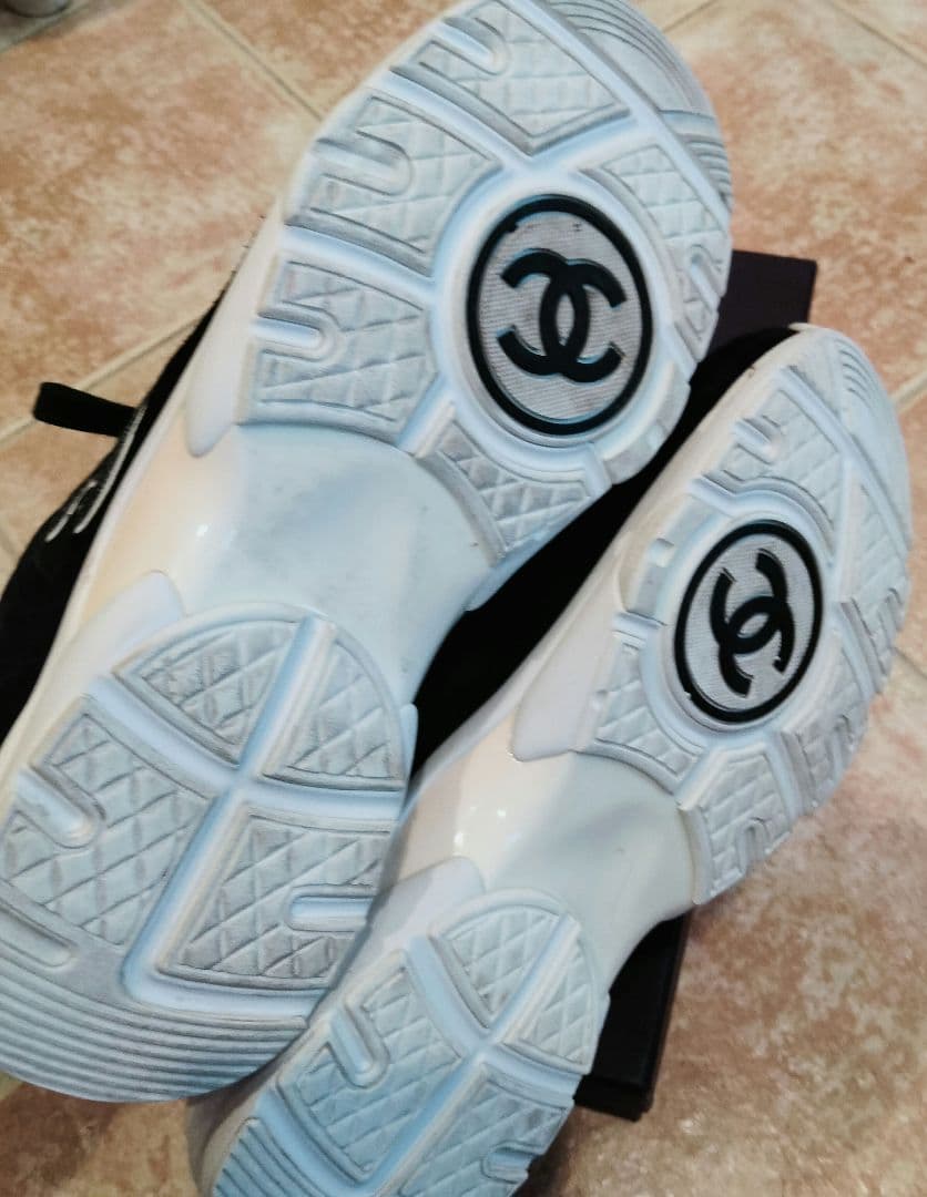 30迄selling price24.5cm・CHANEL