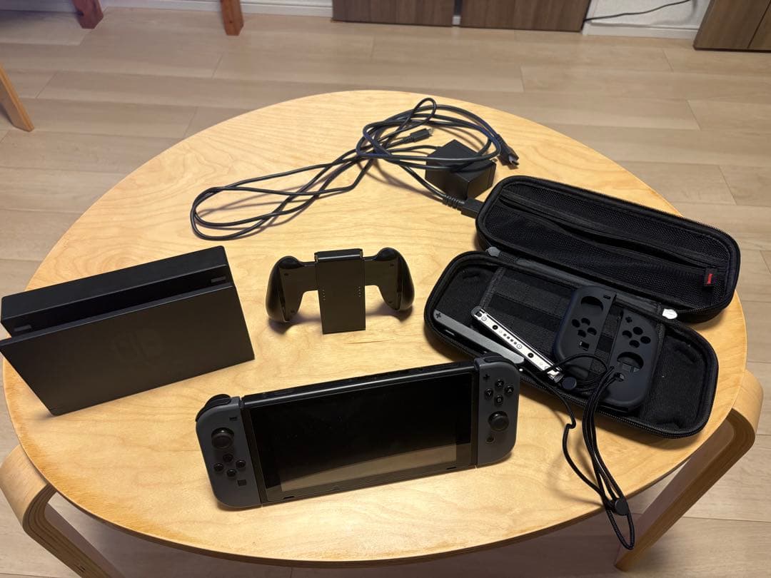 Nintendo Switch 本体 グレー Joy-Con付き