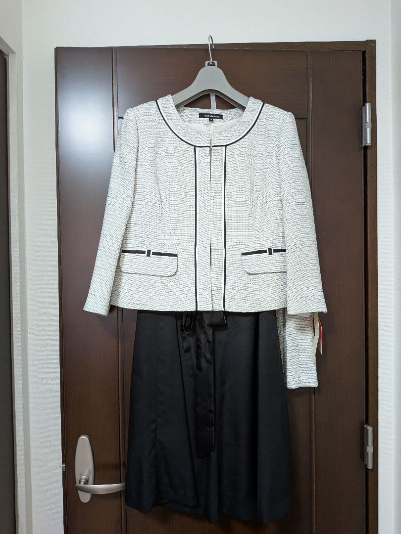 大きいサイズ　ジャケット・スカート・ワンピース3点セット