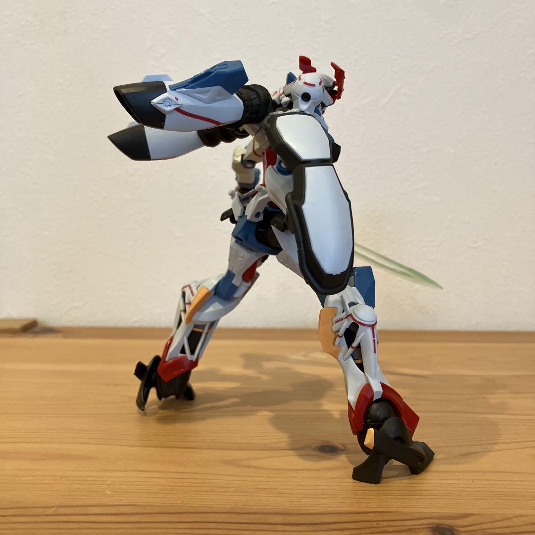 劇場先行版 機動戦士ガンダム gquuuuuux HG ジークアクス完成品