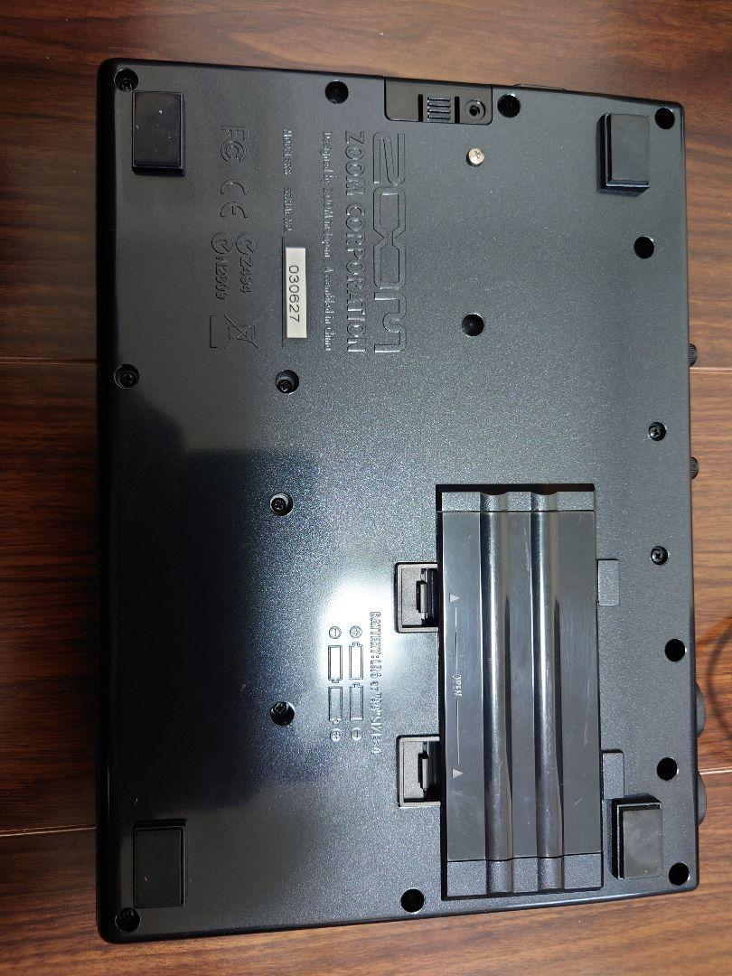 ZOOM R8 マルチトラックレコーダー