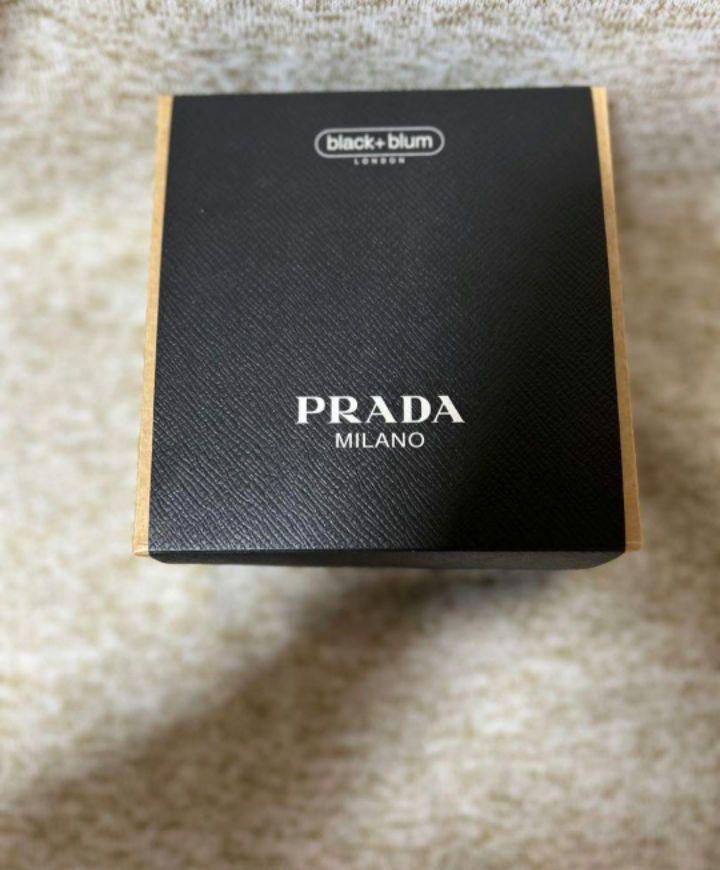 PRADA　弁当箱