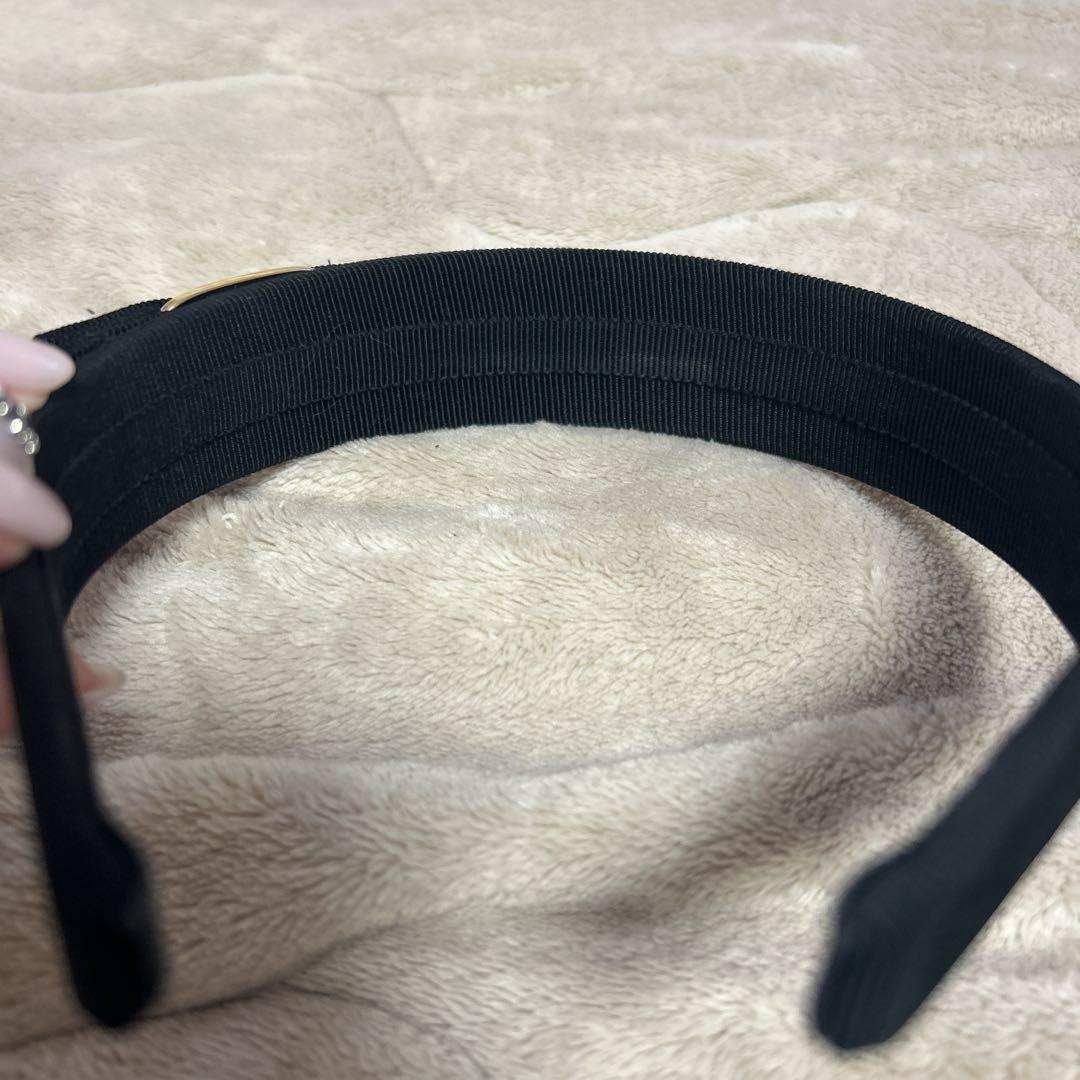【美品】Ferragamo フェラガモ　カチューシャ　ゴールドバックル
