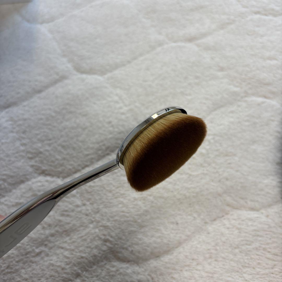 メイク道具・化粧小物 artis Oval 7 Brush
