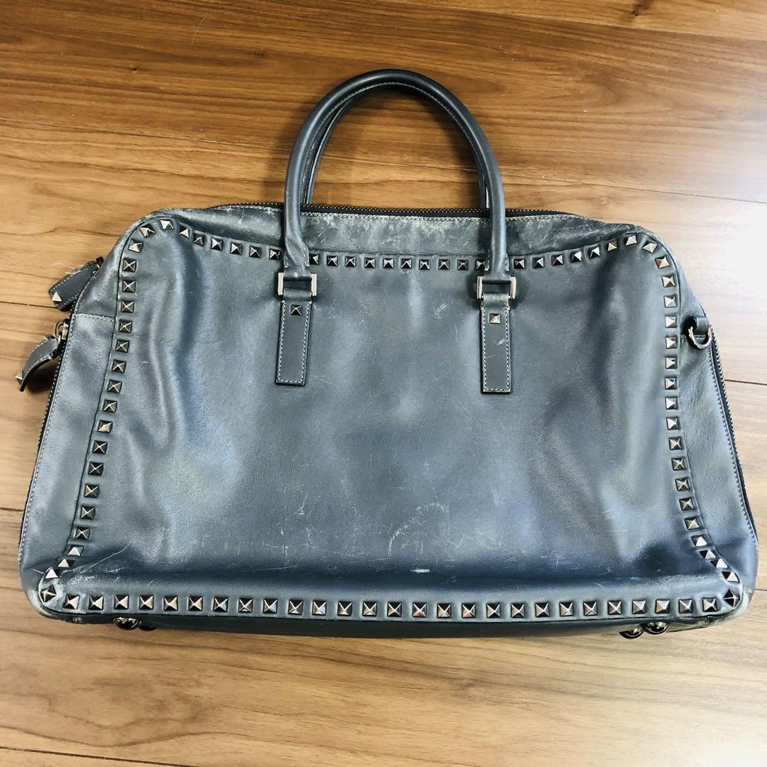 激安価格の激安価格のVALENTINO GARAVANI ビジネスバッグ レザー