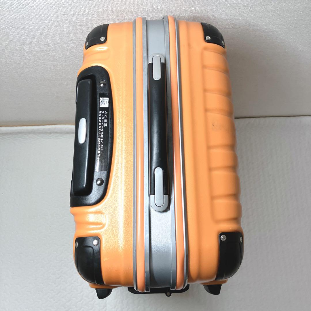 ビータス スーツケース Sサイズ 48L 4輪キャリーケース エンボスオレンジ