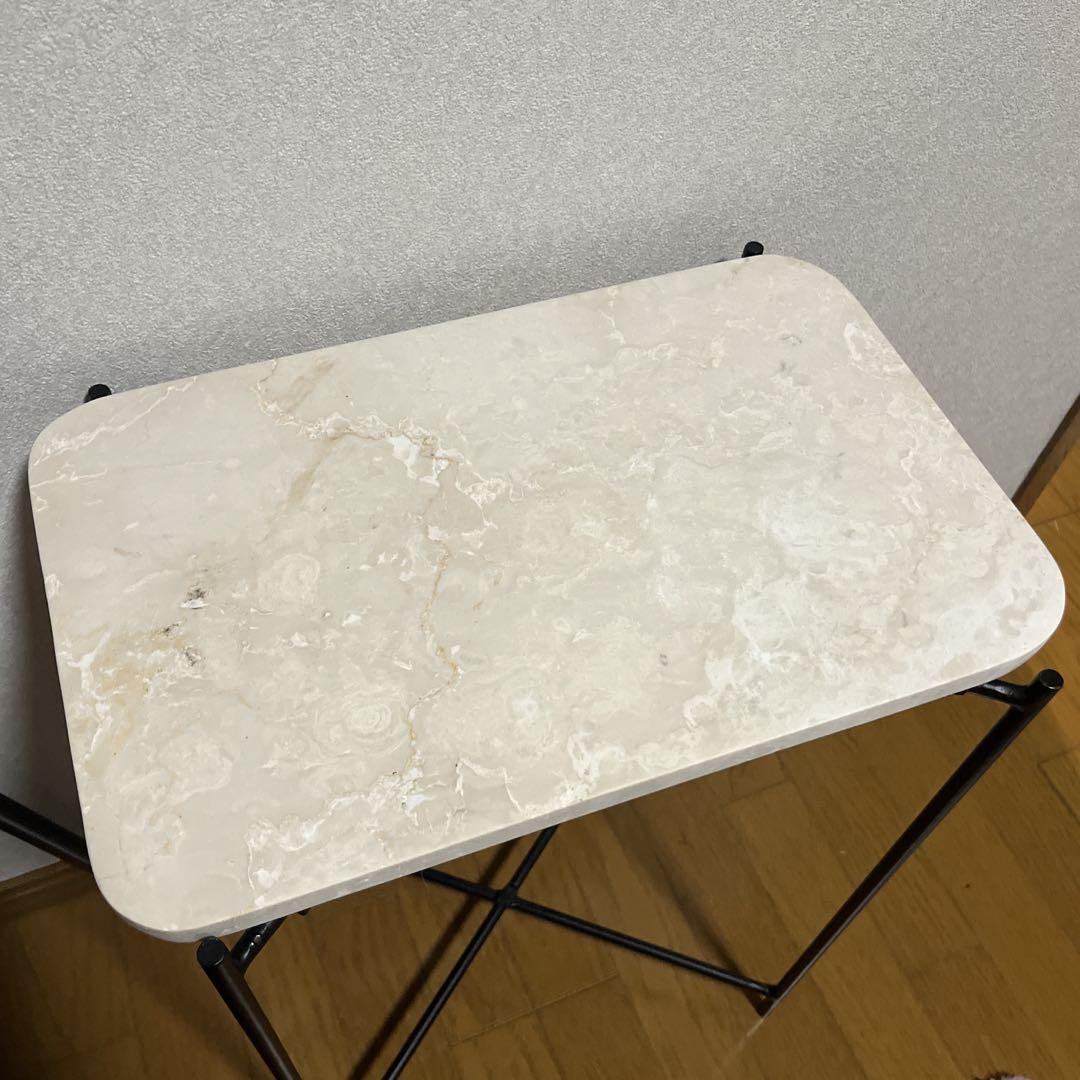 zarahome 大理石　ホワイト　サイドテーブル