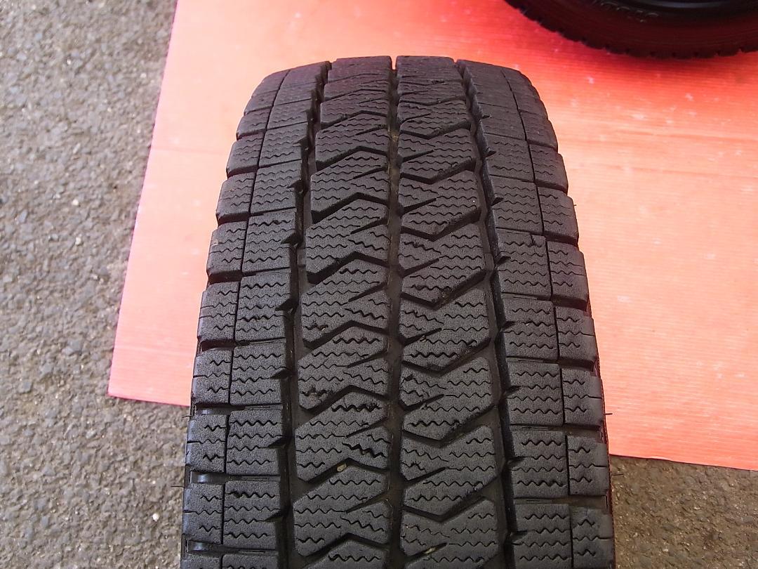 ハイエース純正スチール+ブリヂストン24年製195/80R15スタッドレス！