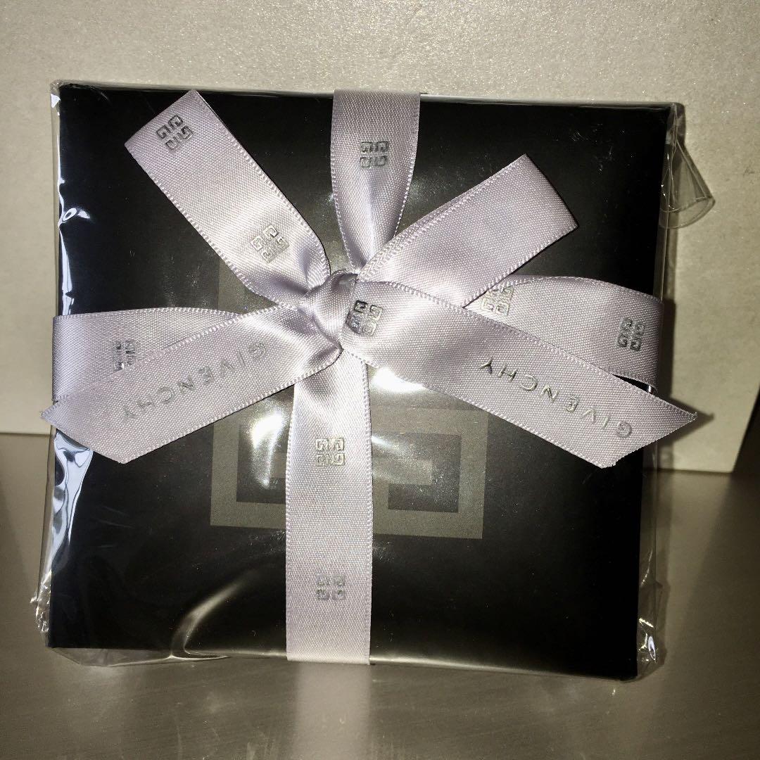 GIVENCHY メモ帳（ボックス入り）2個セット - メルカリ