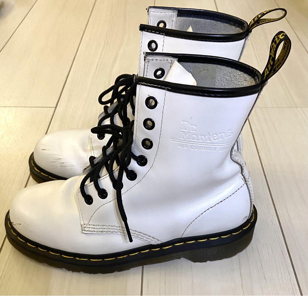 何でも揃う Dr.Martens ホワイト ブーツ 24cm UK5 8ホール 靴