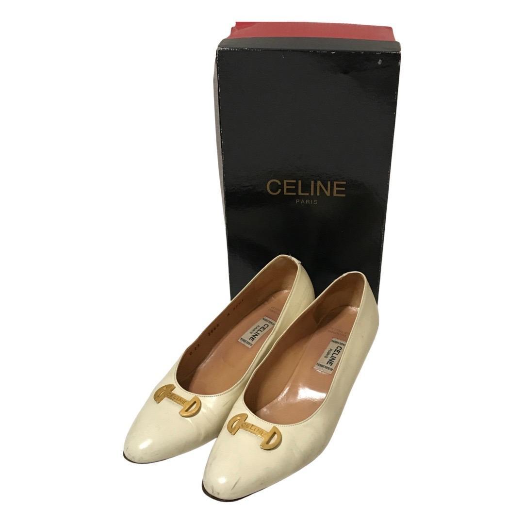 人気が高い レザー クロコ型押し CELINE アーモンドトゥ 黒 22.5cm - ハイヒール/パンプス