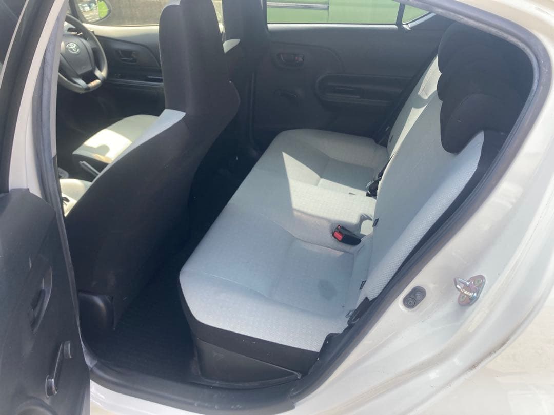 【岐阜】H28 トヨタ アクア L 車検8年8月101200キロ 中期型 【岐阜】H28 トヨタ アクア L 車検8年8月101200キロ 中期型