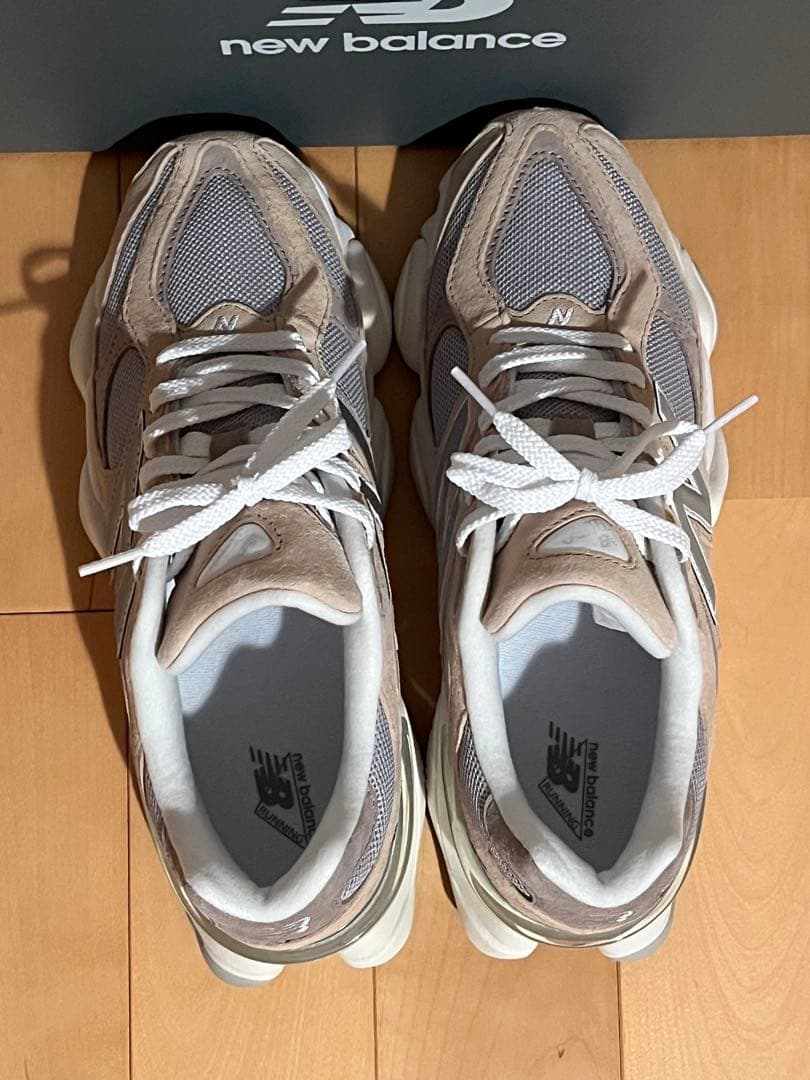 【未使用に近い】ニューバランスU9060 LBD、ベージュ、27.0cm 【未使用に近い】ニューバランスU9060 LBD、ベージュ、27.0cm
