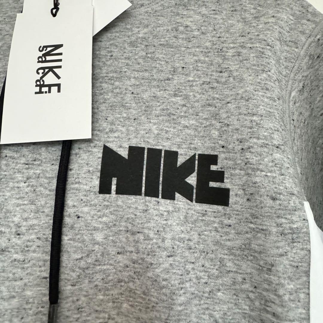 【新品】NIKE Sacai コラボ トレーナー スウェット グレー XS 新品】NIKE Sacai コラボ トレーナー スウェット グレー XS