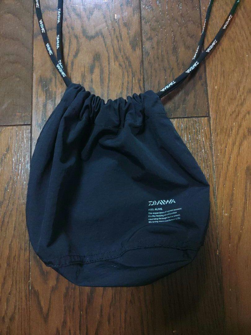 DAIWA　green label relaxing 巾着　サコッシュ　黒