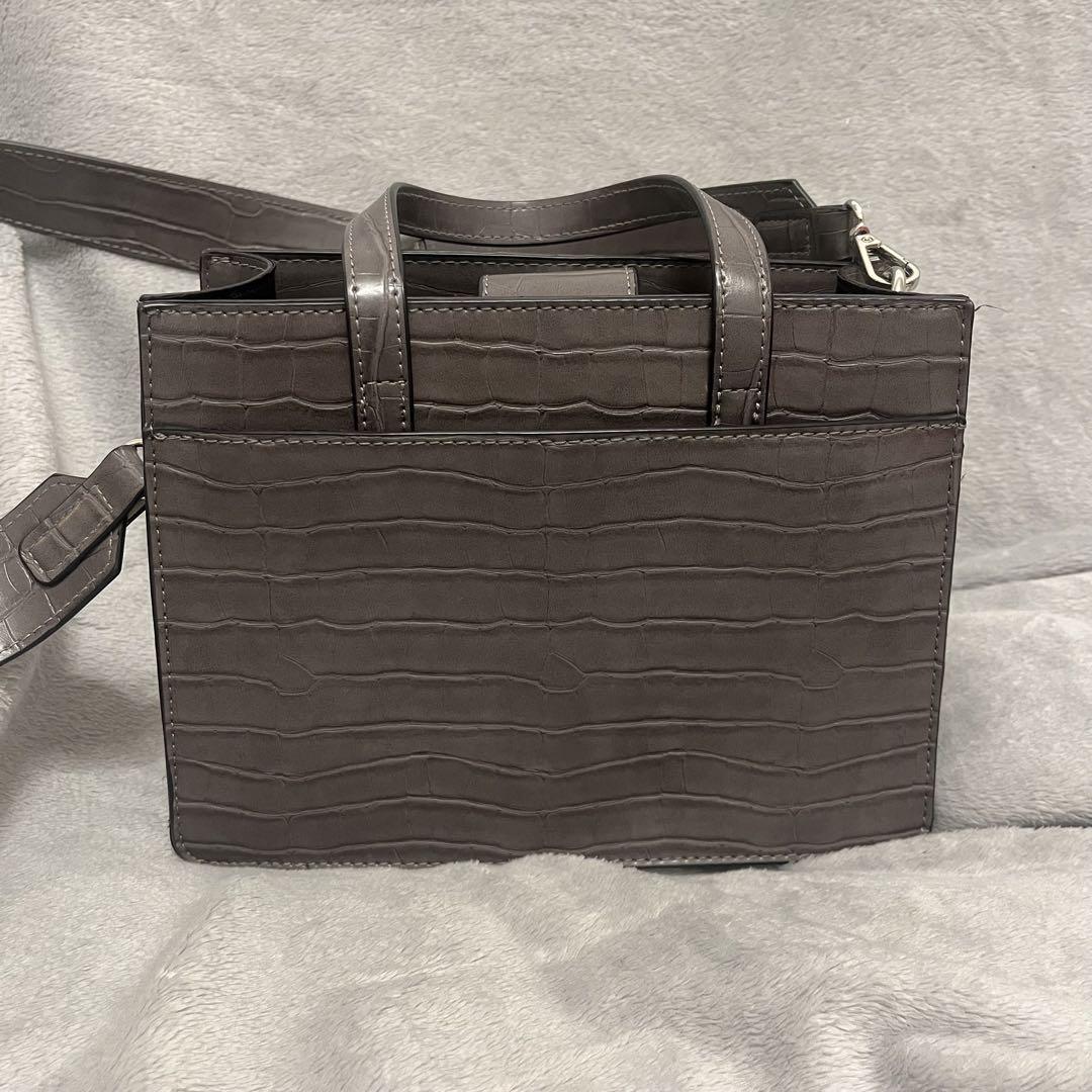 pium クロコ調スクエアミニトートバッグ ダークグレー