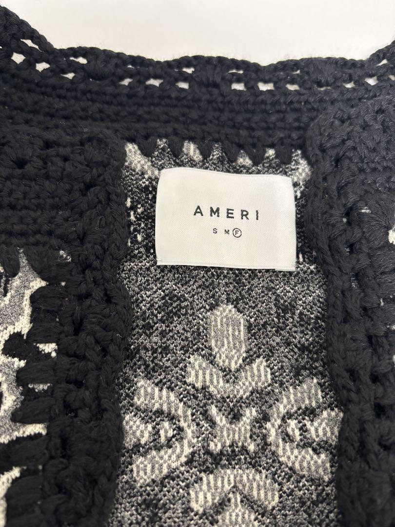 PATTERN KNIT