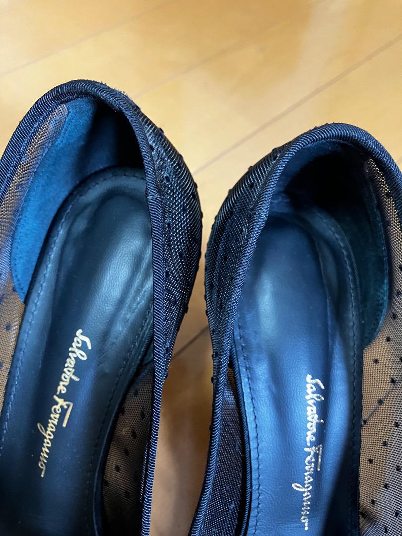 Salvatore Ferragamo ドットパンプス 7cmヒール