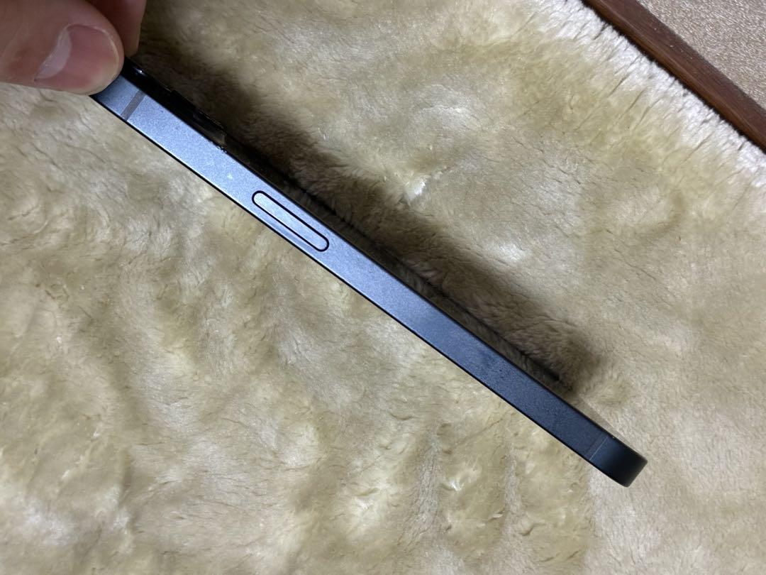 Apple iPhone 13 128gb本体(充電ケーブル付き)