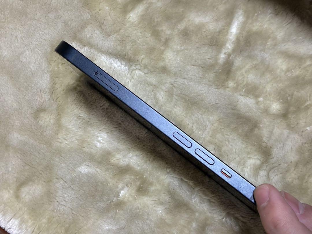 Apple iPhone 13 128gb本体(充電ケーブル付き)