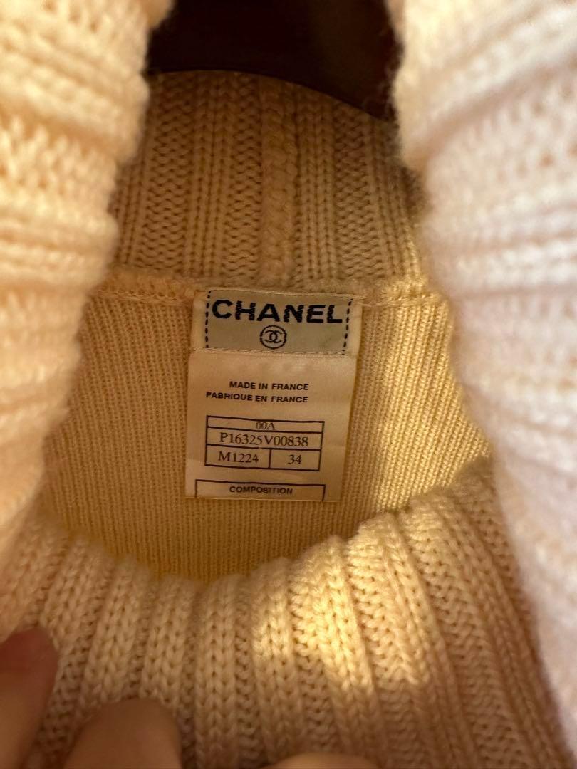 トップス CHANEL High Neck Knit Coco Mark