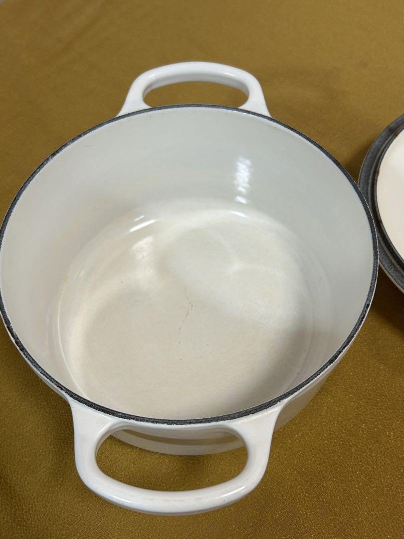 ル・クルーゼ ココットロンド 18cm ホワイト LECREUSET