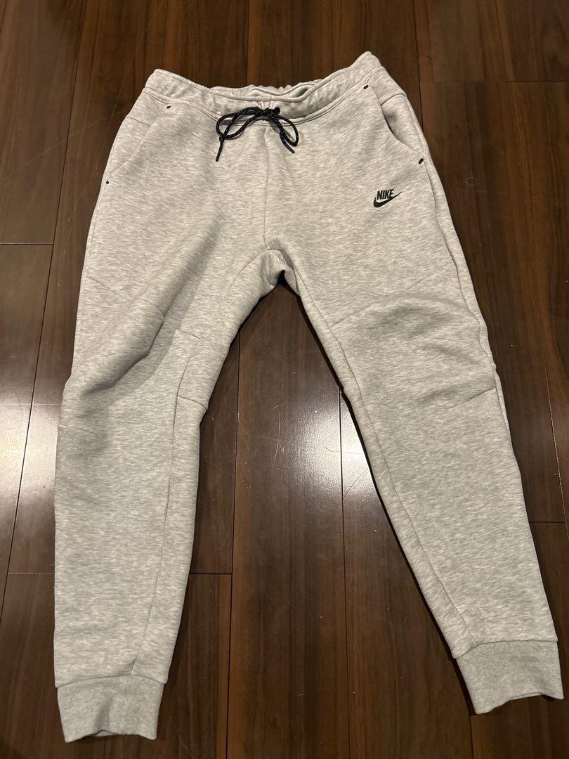 Nike テックフリース