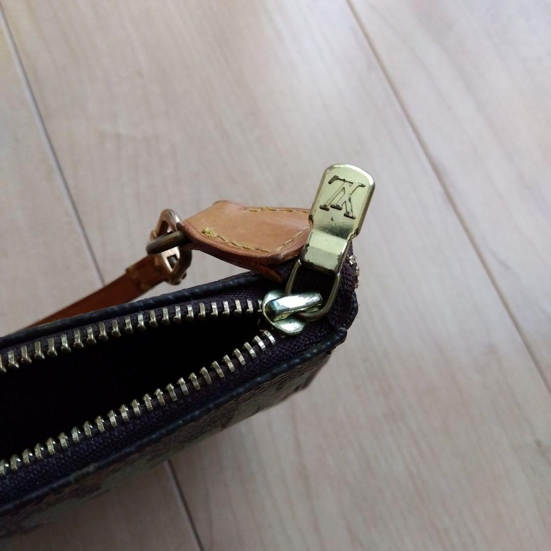 ルイ・ヴィトン　LOUISVUITTON　アクセサリーポーチ