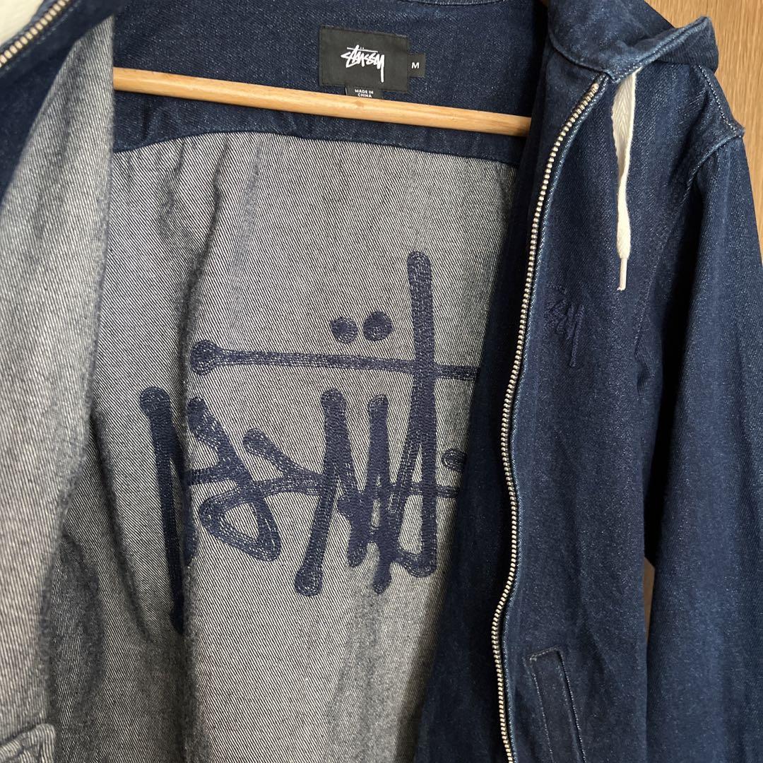 M お