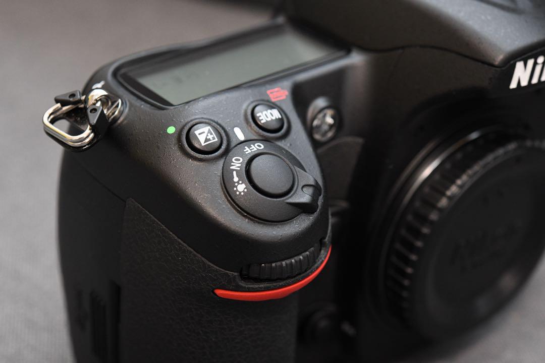Nikon D300s 【ショット3300以下】デジタル一眼レフカメラ 本体