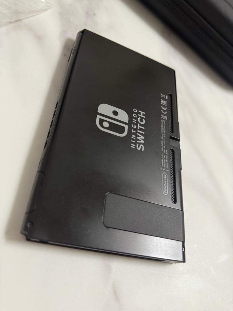 Nintendo Switch 本体 + 付属品セット Nintendo Switch 本体 + 付属品セット