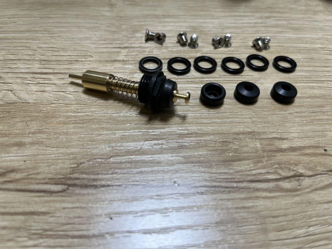 ゼファー400/χ 2次エアー対策バタフライ軸受シールとスターターバルブパッキン