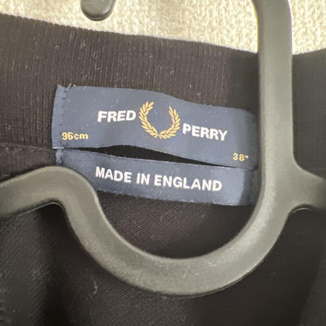 Fred Perry ポロシャツM12 38サイズ　黒×ゴールドストライプ