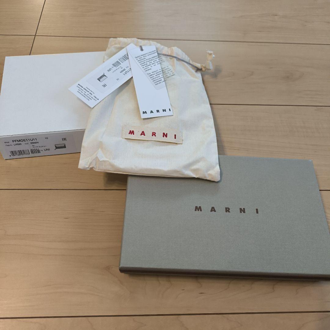 MARNI グリーン ホワイト 長財布