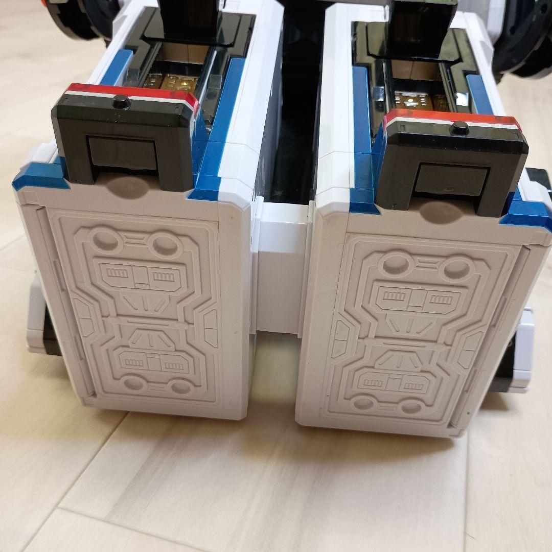 超巨大起動DXデカベースロボ 変形 格納 デカレンジャー 平成 戦隊ヒーロー