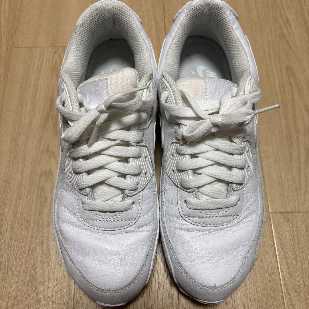 Nike ホワイトスニーカー　26.5