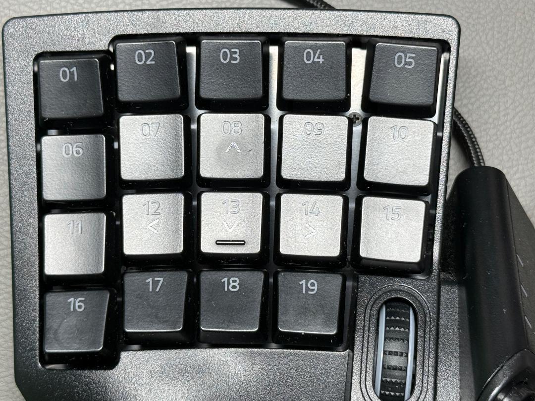 Razer Tartarus Pro 片手デバイス