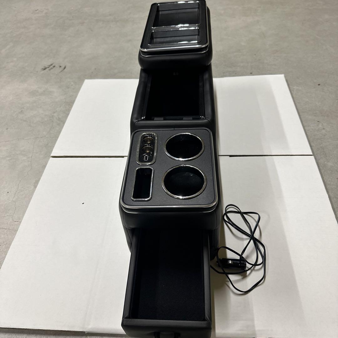 黒のコンソールボックス USBポート付き