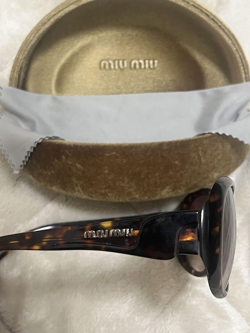 miumiu サングラス　国内正規品　ケース付き