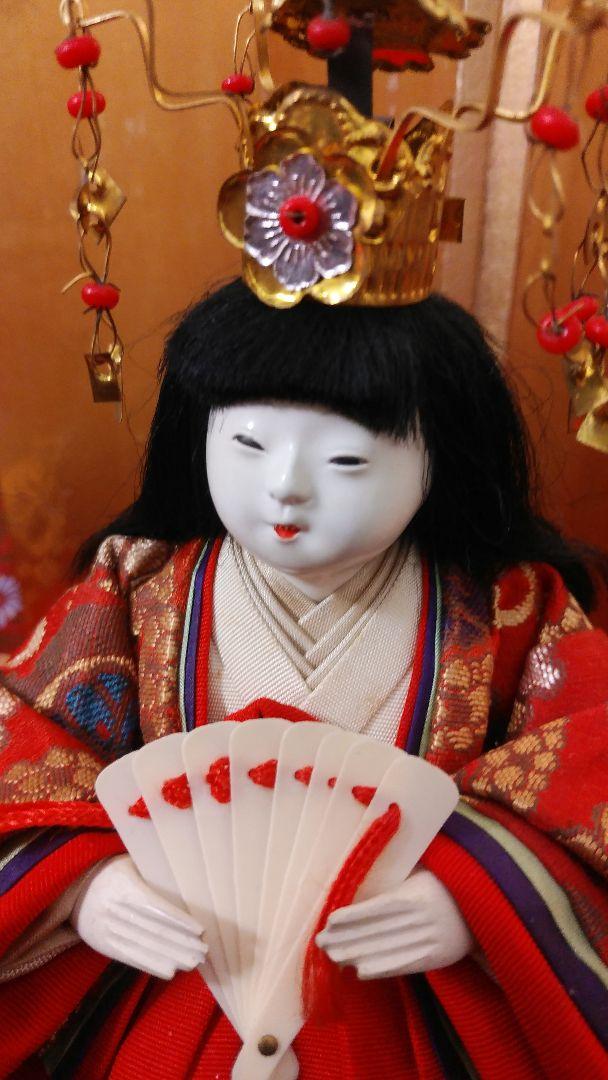 雛人形15体。昭和20年代中頃の作品。皆、顔が美しい，丁寧に描か