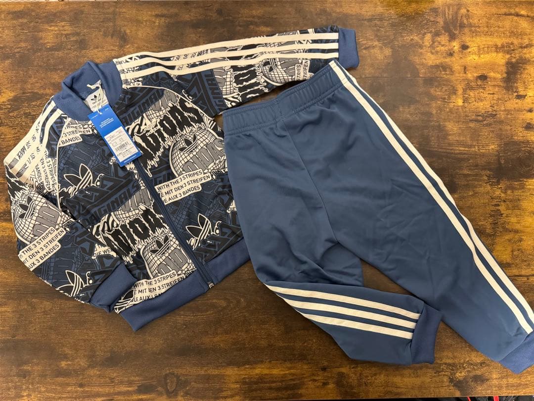 100cm adidas アディダス　トラックスーツセットアップ