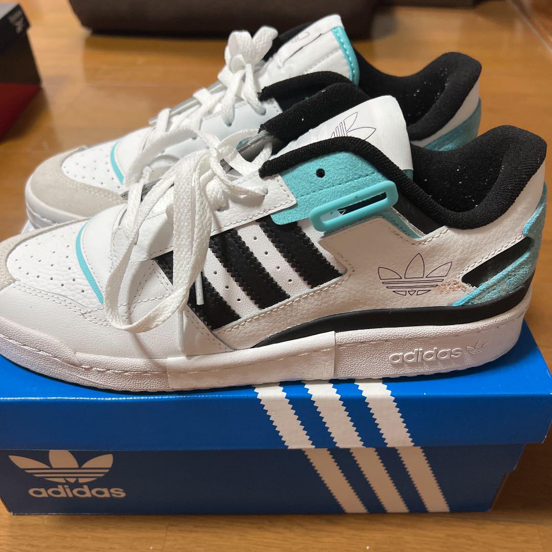 adidas Forum low