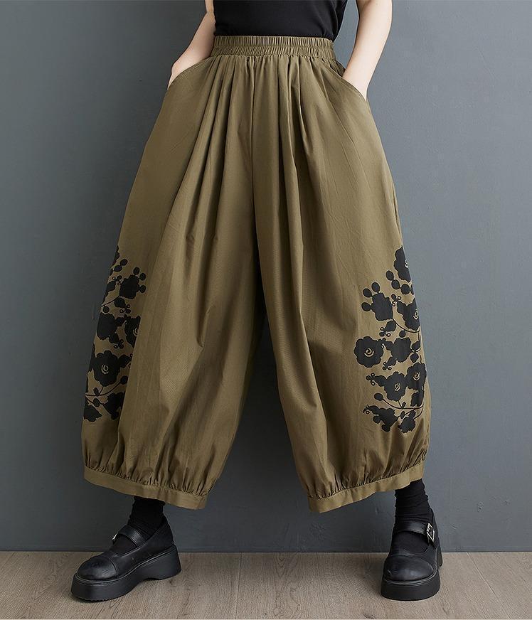 大きいサイズ レディース パンツ　花柄　春夏 秋 新品　カーキ　ゆったり