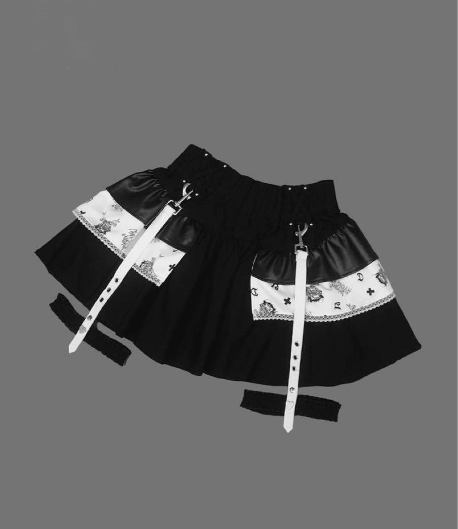 スカート AVENCHUMU DimMoire garter belt frill