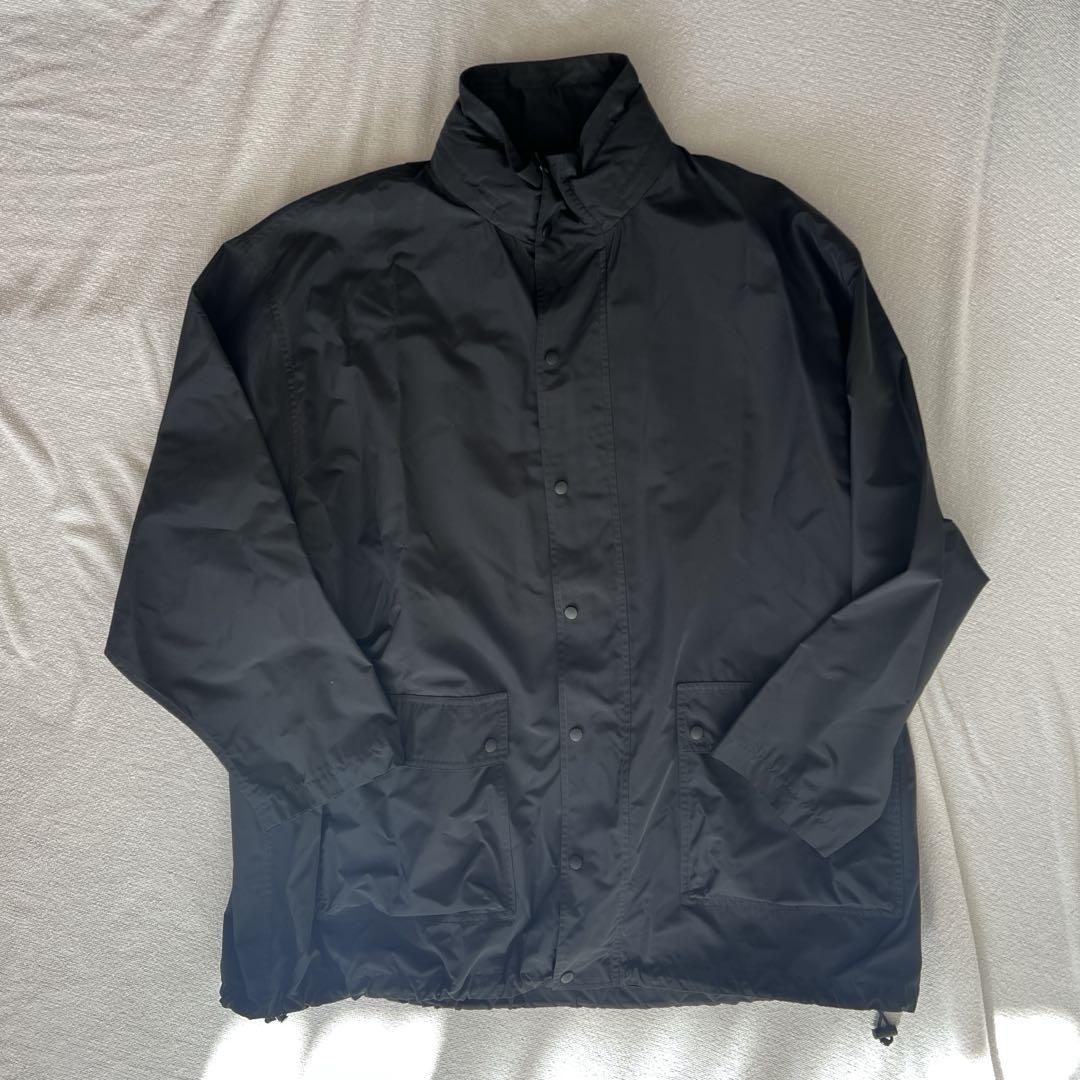 BALENCIAGA ブラック シンプルロゴナイロンジャケット